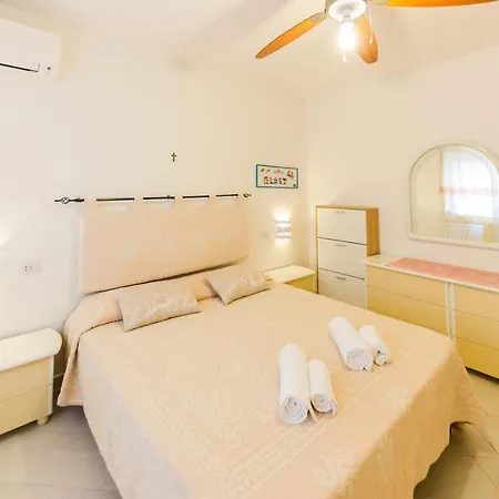 Sardinia-holiday La Casa Delle Pavoncelle * La Maddalena (Sassari)